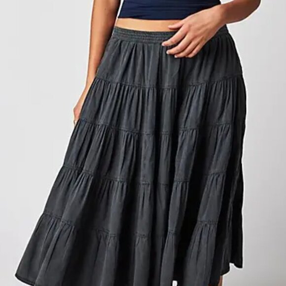 Free People Black tiered skirt - Picture 1 of 2